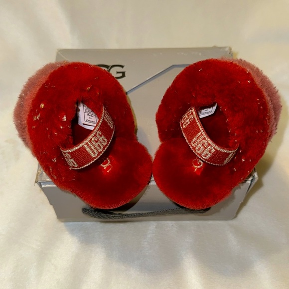 NEW UGG Baby Fluff Yeah Red Metallic Gold Sparkle Slippers size 2/3 US 6-12 Mth - Picture 8 of 8